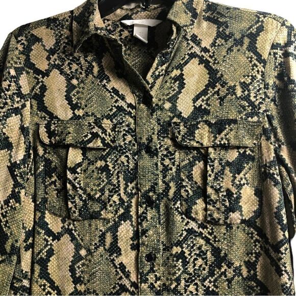 H&M Snakeskin Print Button Down Top - Picture 4 of 10